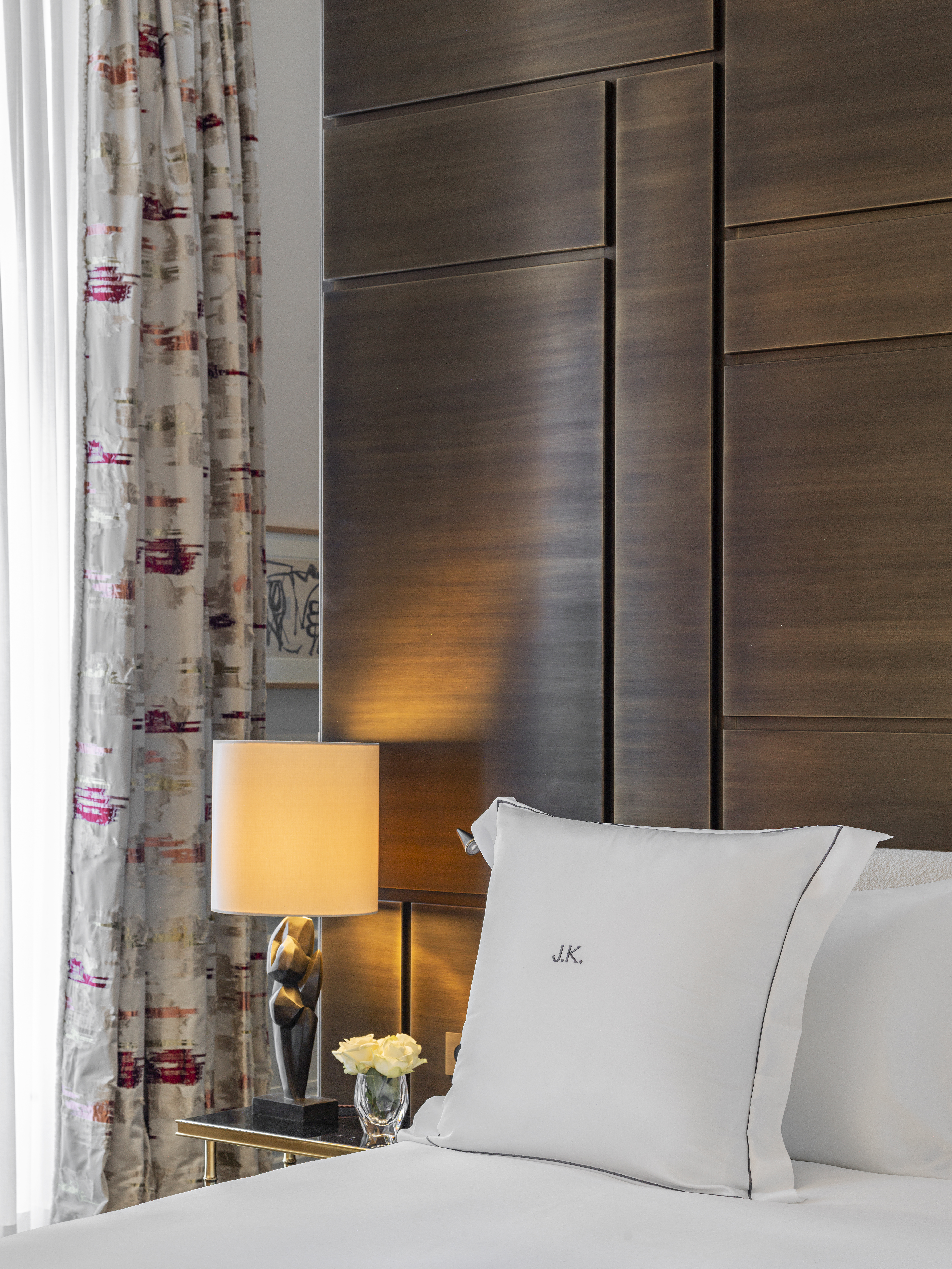 Dedar: J.K. Place, Paris