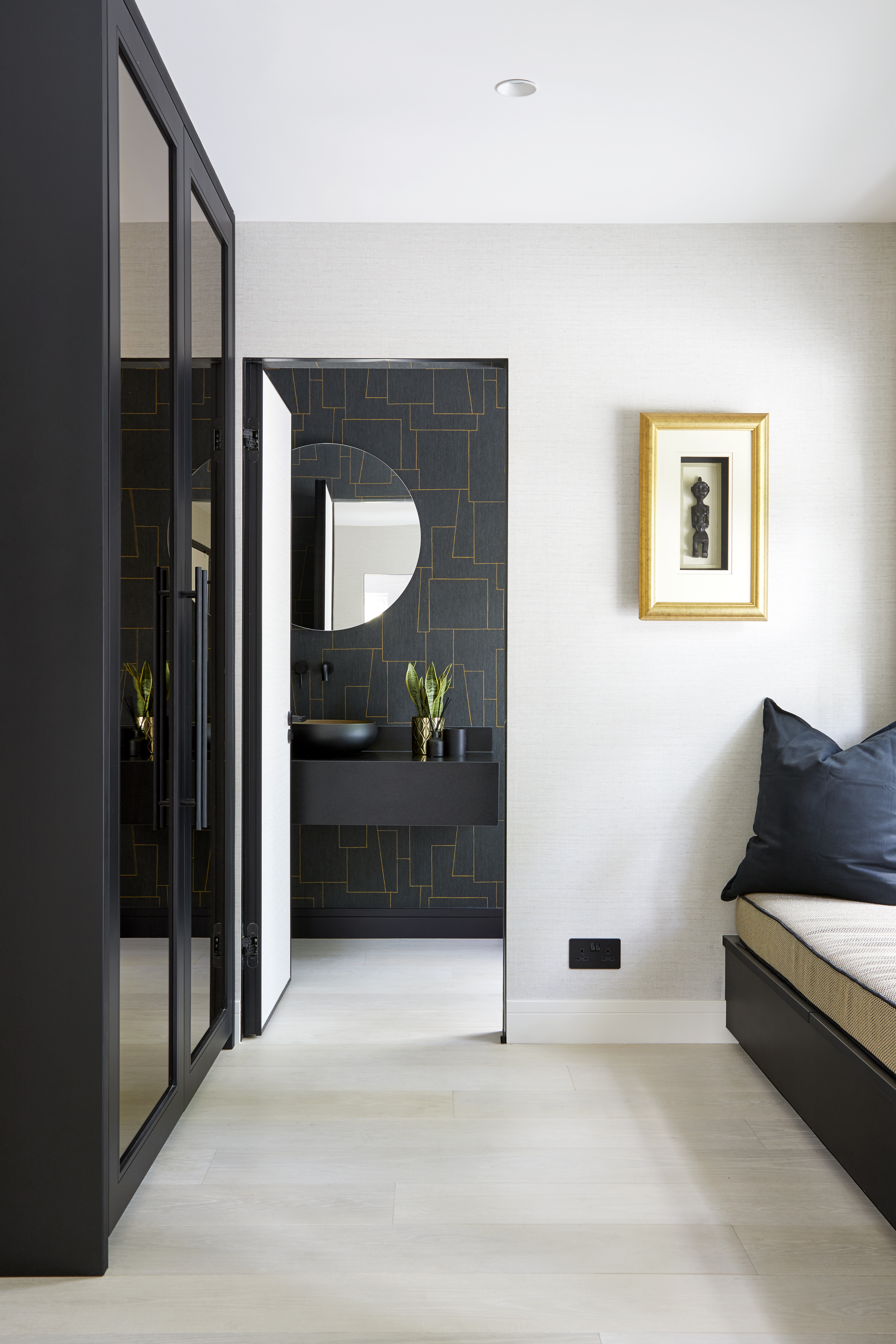 Contemporary renovation, Sunningdale, hallway storage and seating