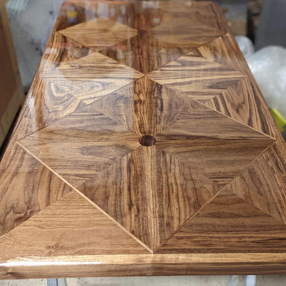 solid walnut table top detail