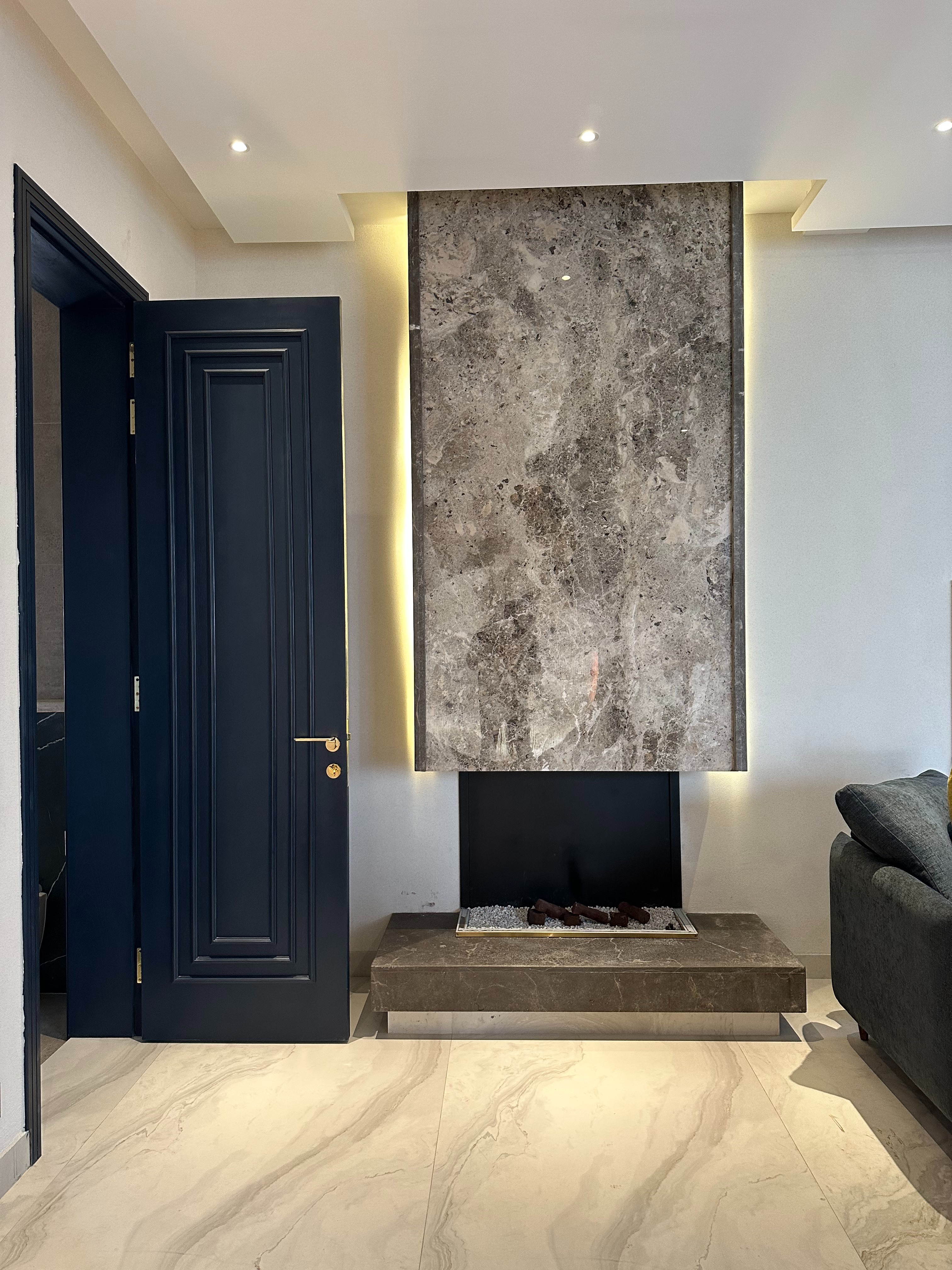 modern powder room | British Institute of Interior Design
