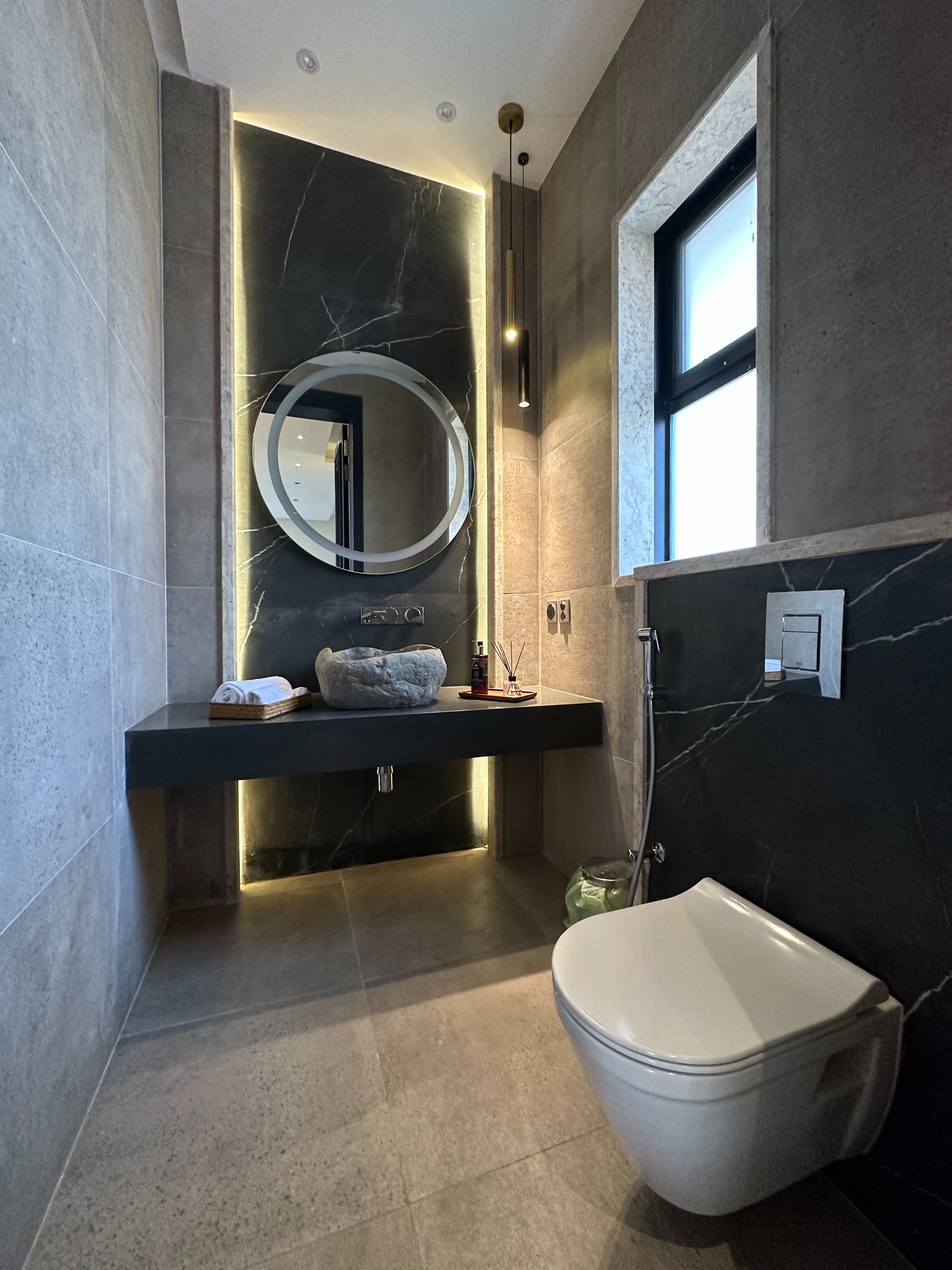 modern powder room | British Institute of Interior Design