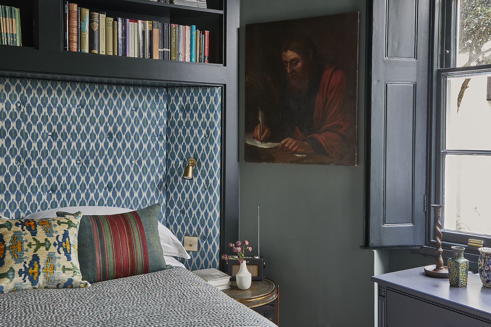 Guest Bedroom created within Study joinery 