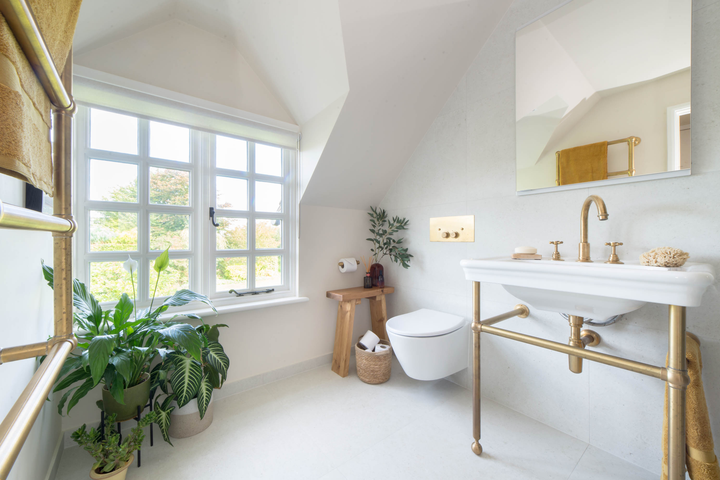 Aston Matthews attic bathroom