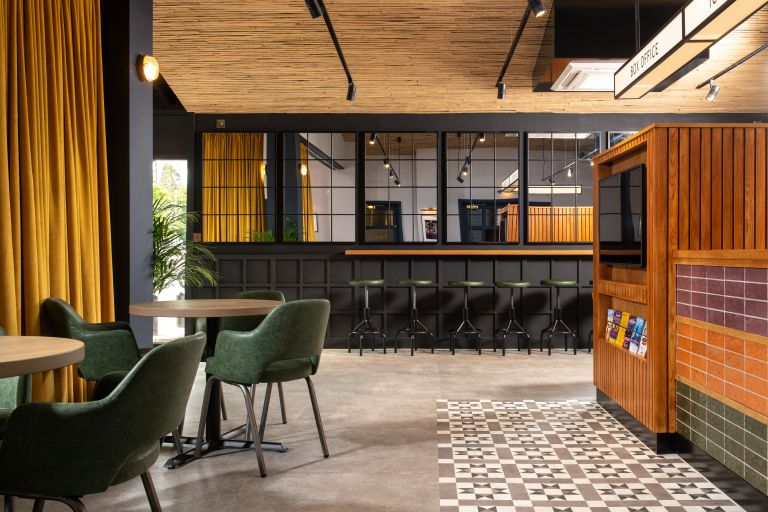 Breakfast Bar