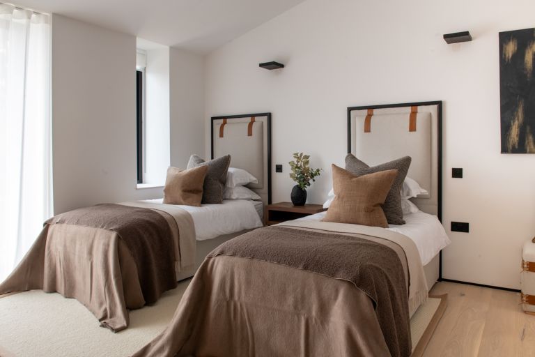 Twin Bedroom