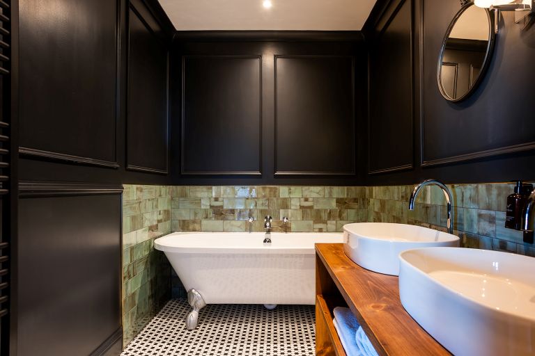 Bath and sinks