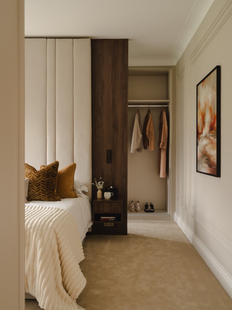 Bed Through To Dressing Area