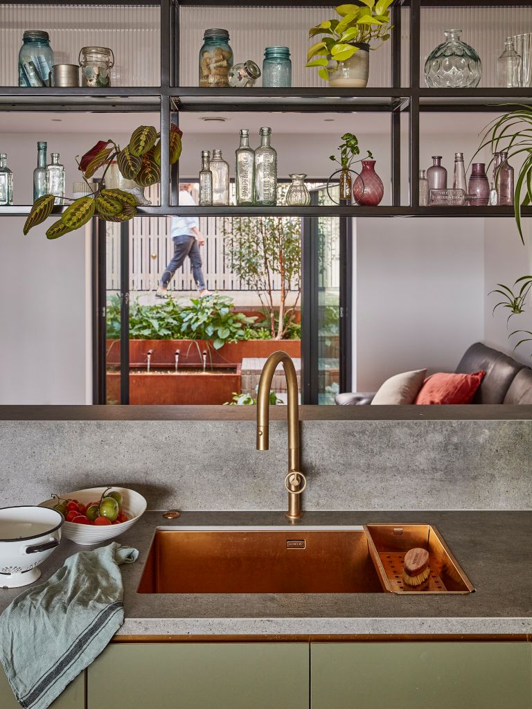 Sink Detail