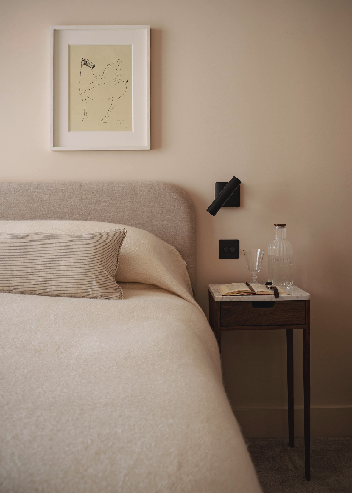 Guest bedroom