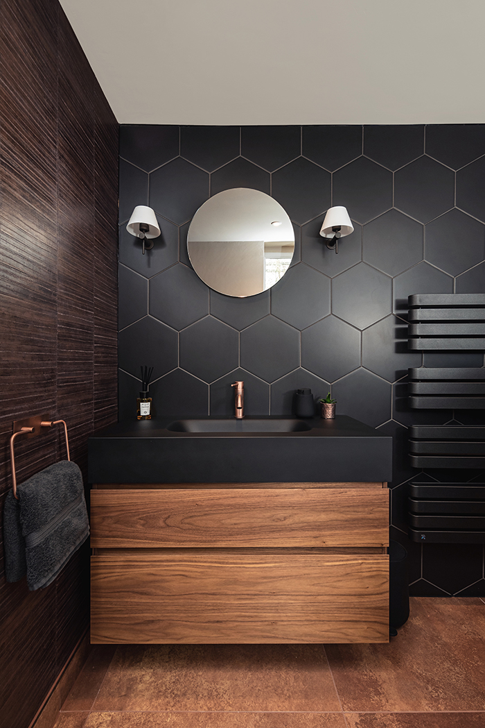 Vanity detail
