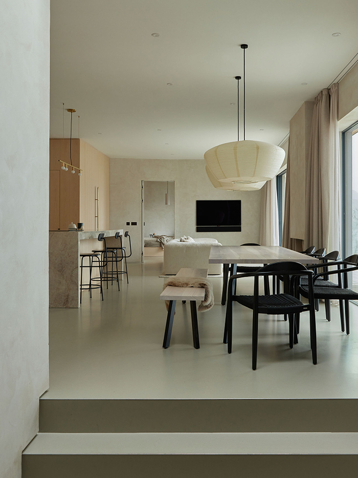 Living space as seen from the entrance hall.
