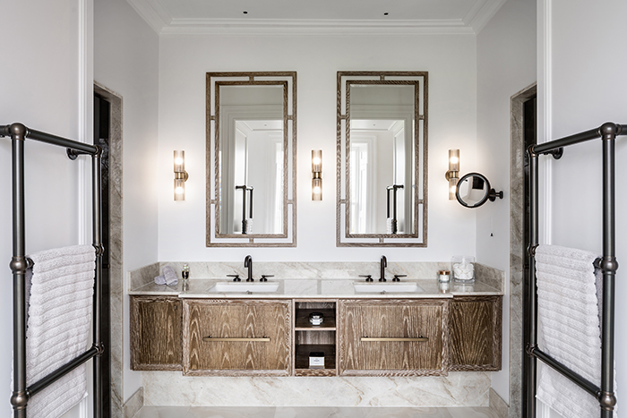 Georgian Shooting Lodge Master Ensuite.