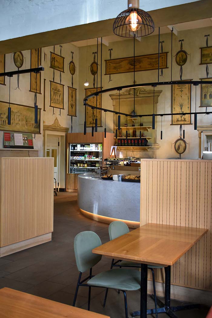 Brewhouse customer service and chilled display