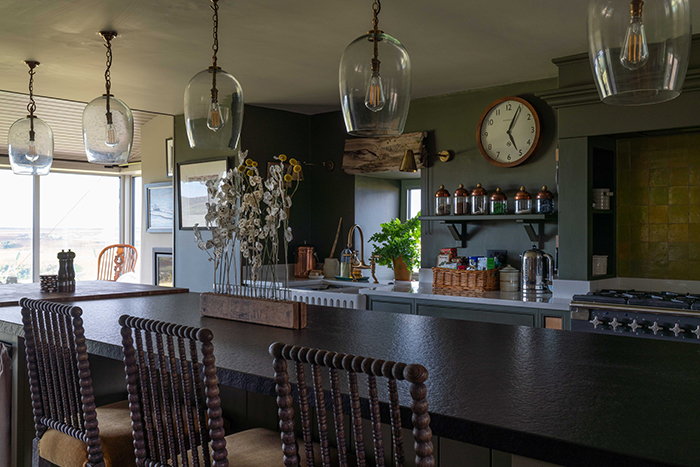 Upper Heights - Kitchen