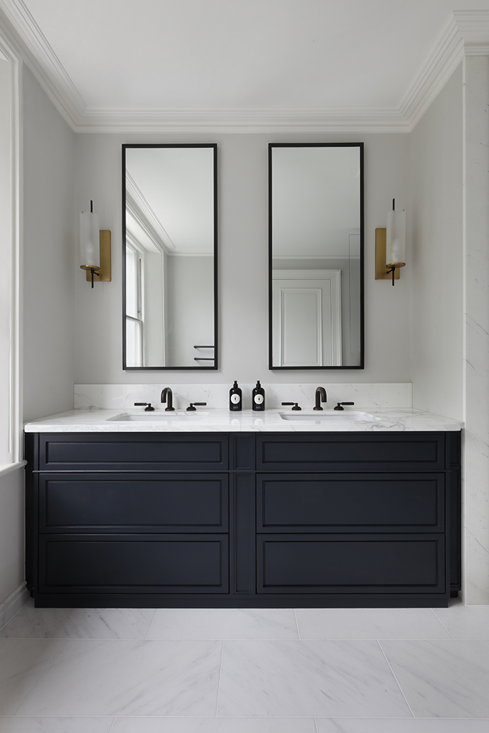 St Johns Wood Villa - en suite double vanity