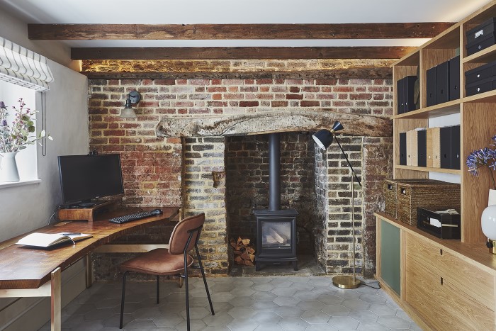 Thames House - Cottage Study