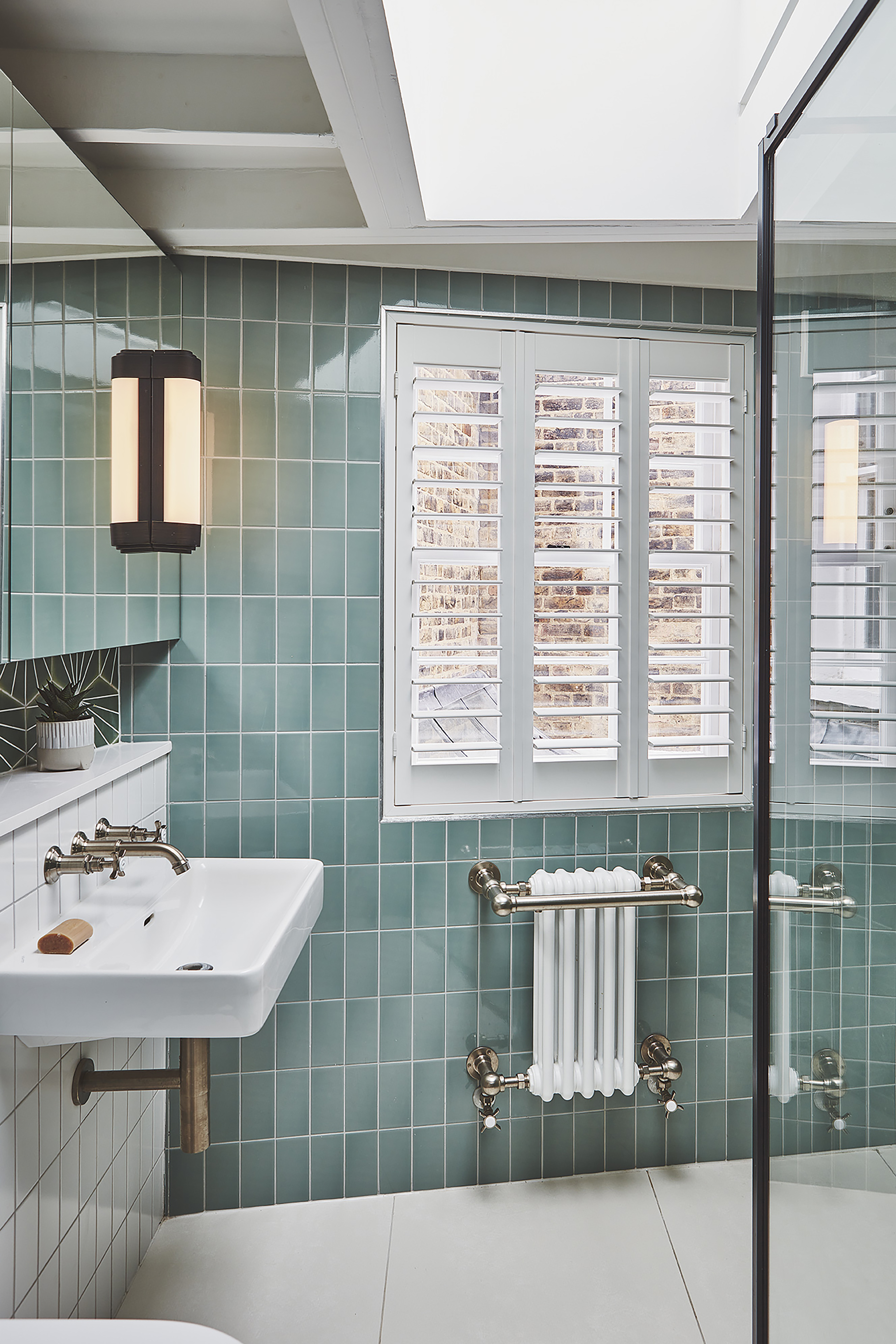 Thames House - Family Bathroom