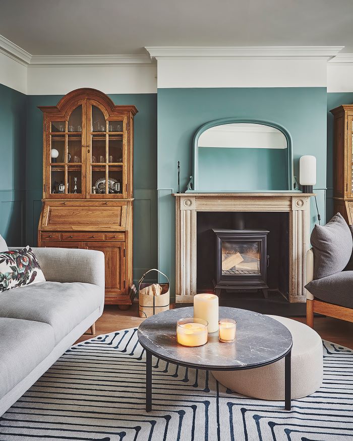 Thames House - Living Room