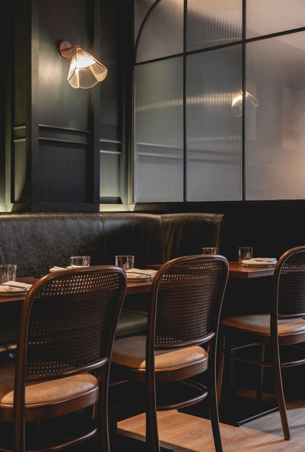 goodge-street-seating-in-main-dining-area