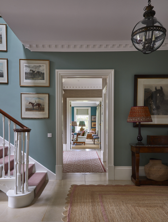 Country House Look Through