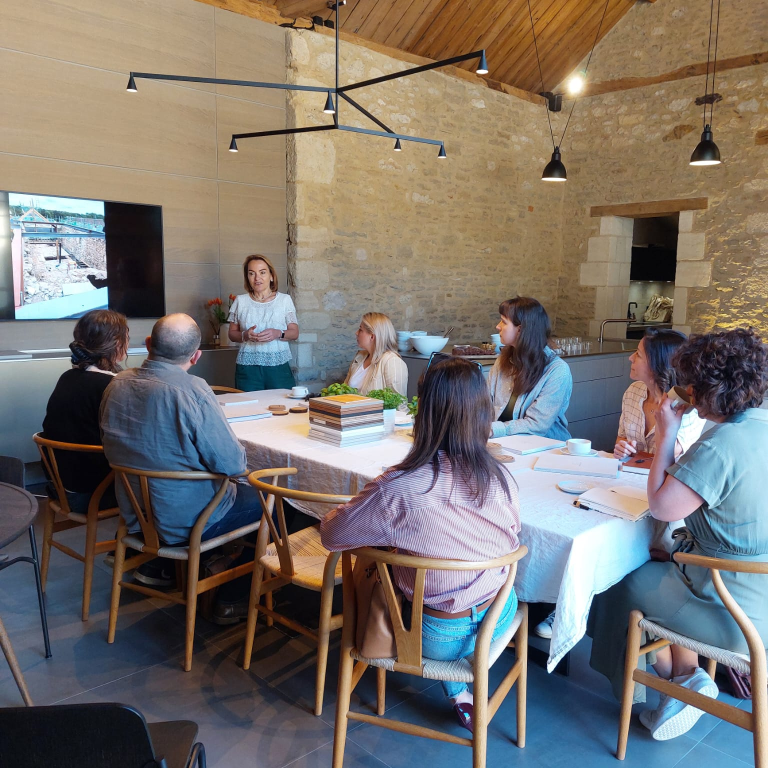 Annie Haimes Speaking