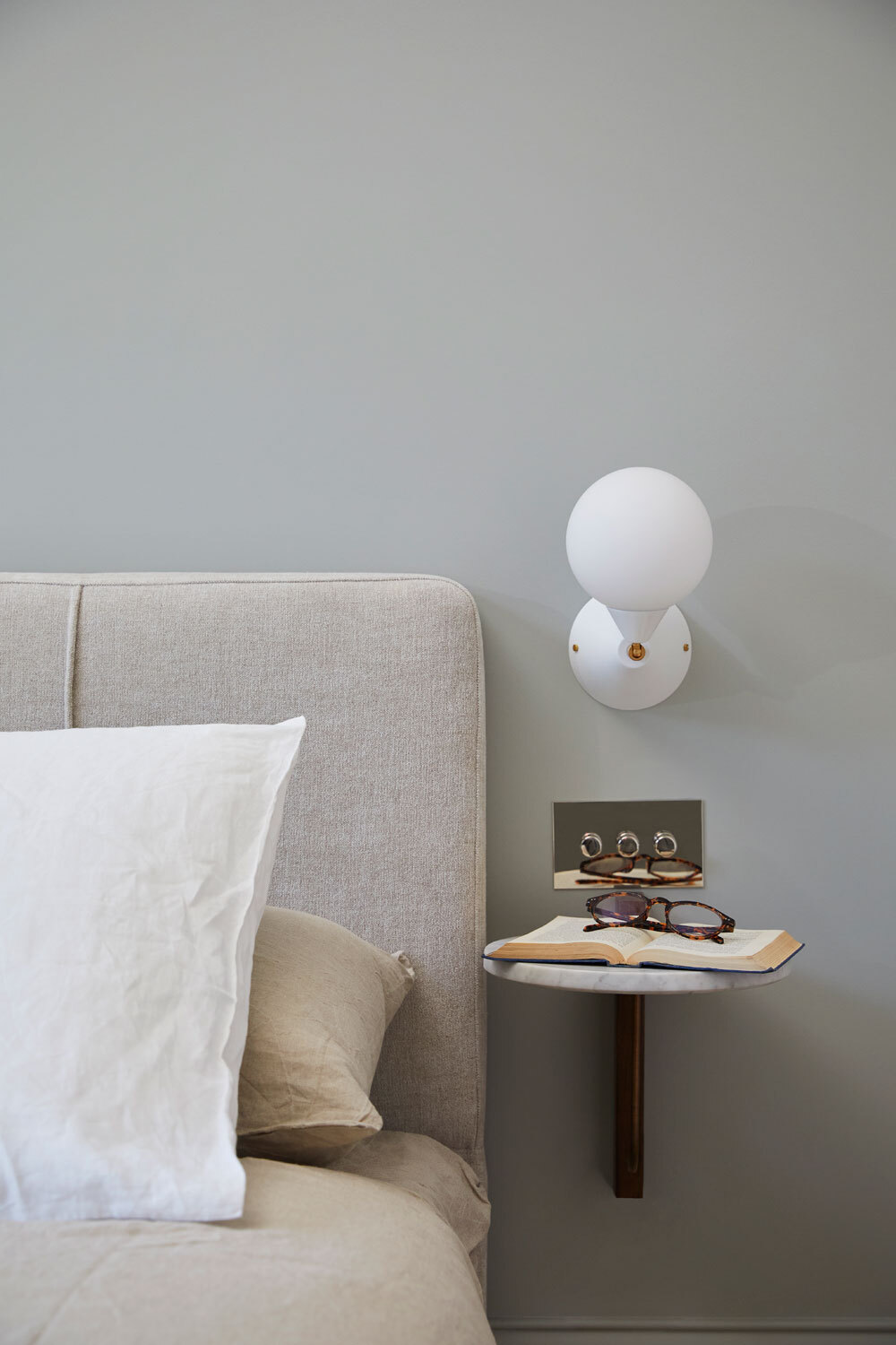 Bedside lamp and table