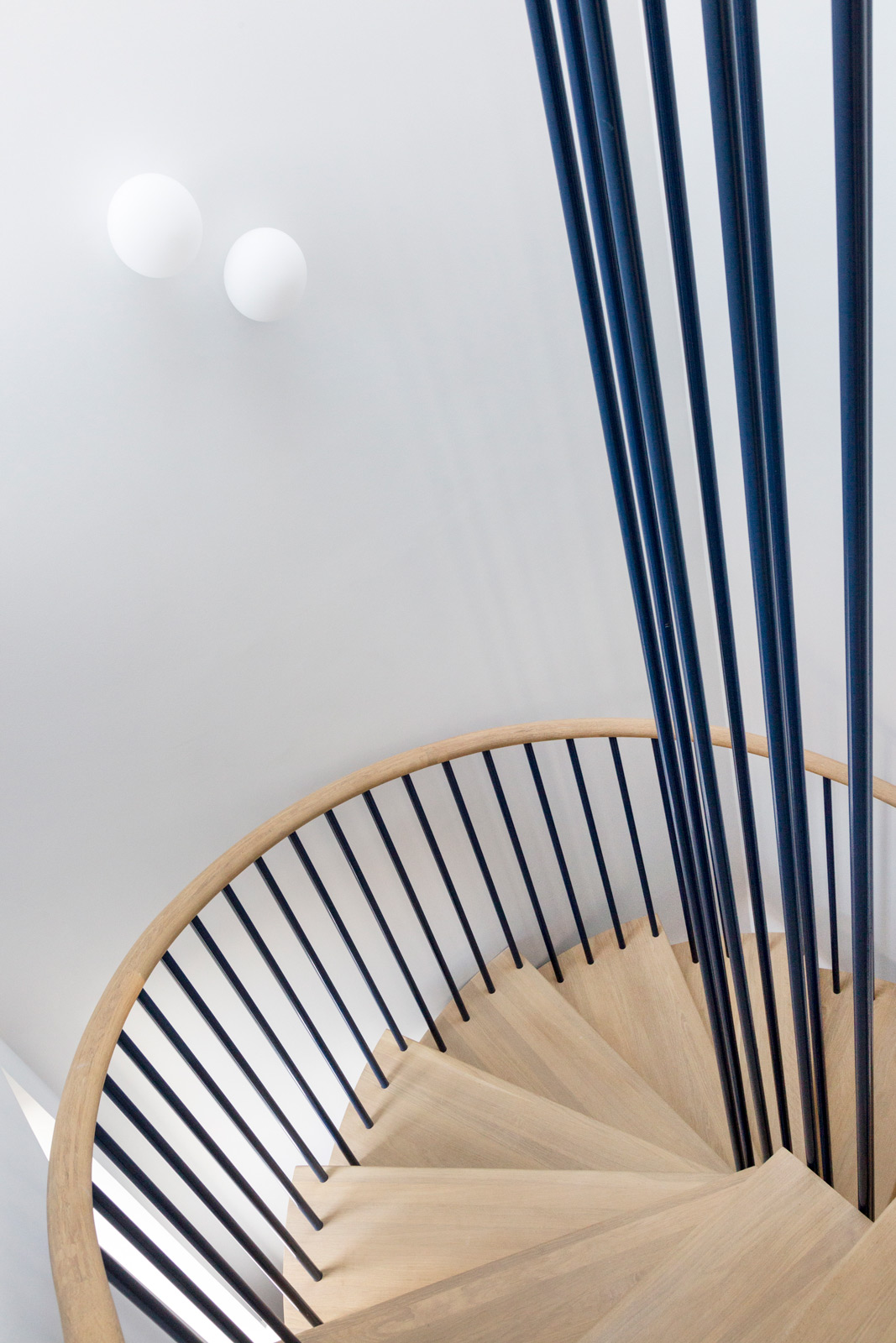 Architect designed steel and oak stair in Kensington House refurbishment
