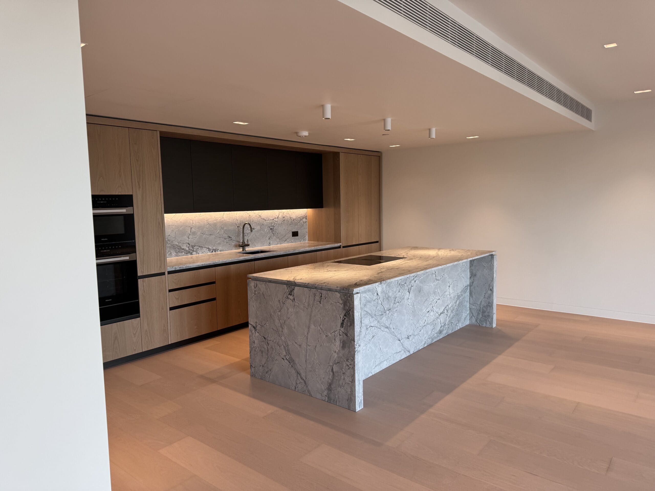 South Bank Place, Kitchen