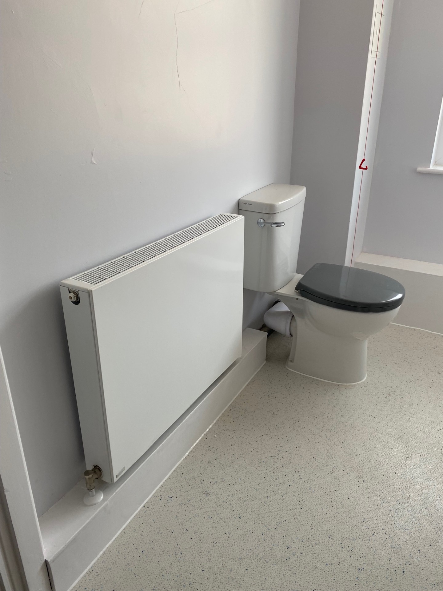 Stelrad provided 200 aesthetically pleasing and highly efficient flat fronted Planar radiators.