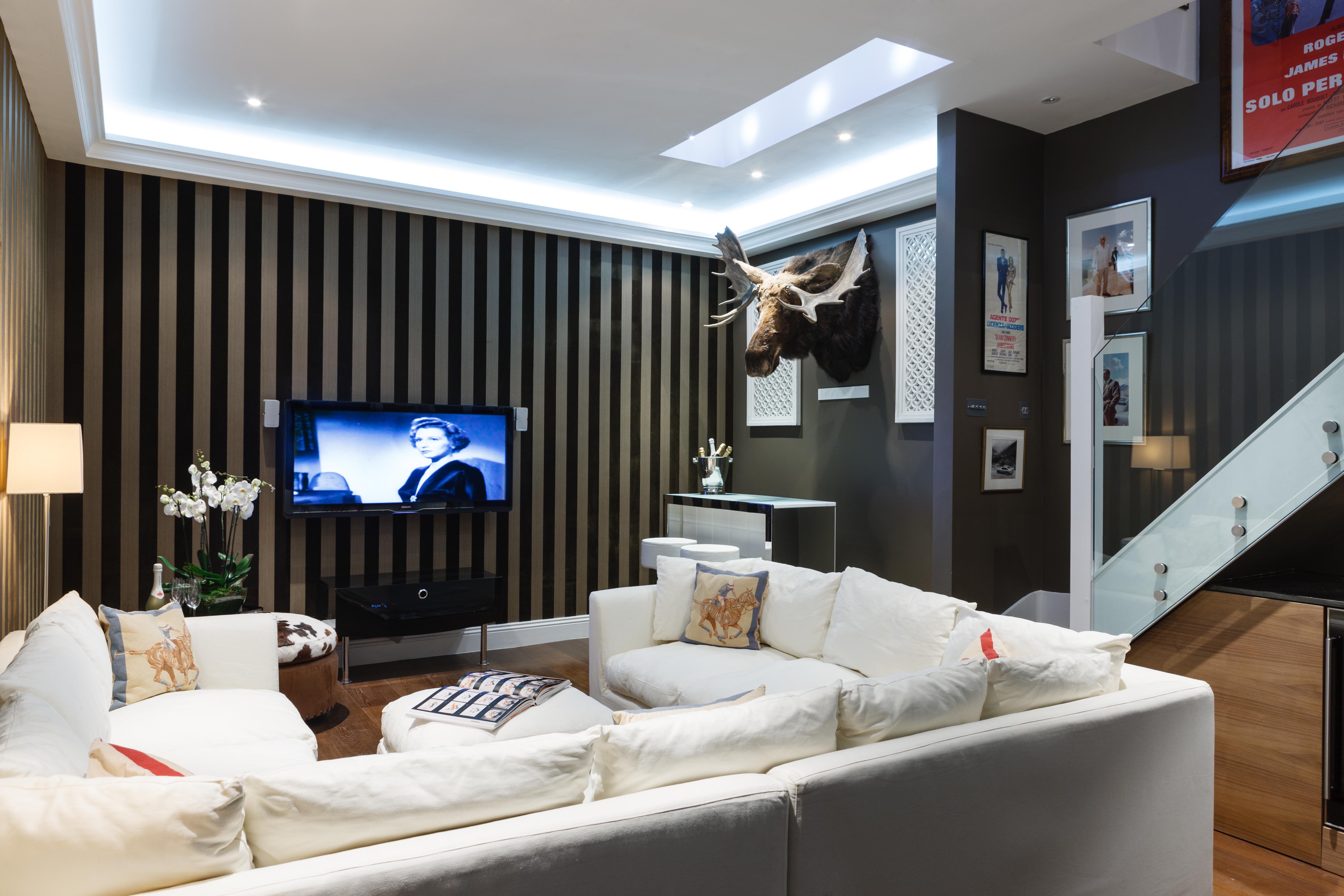 Antigua House - Cinema room