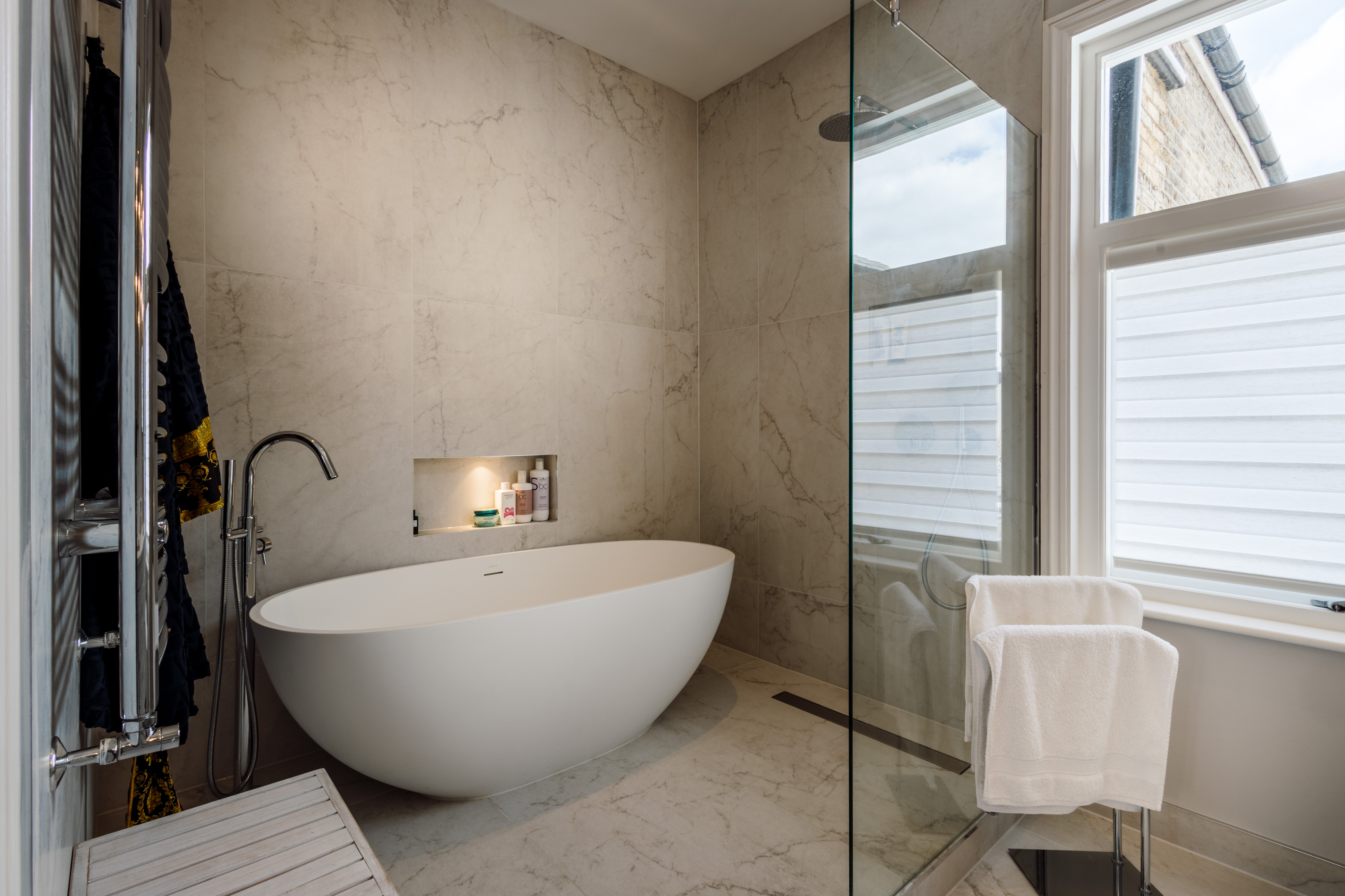 Master Bathroom - Clapham House - DG Design House