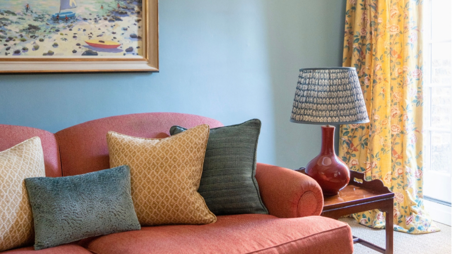 Sitting room design, Farrow & Ball Oval Room blue, Sanderson fabric, Pooky lighting , Charlotte Stuart Interiors, Hampshire Interior designer 