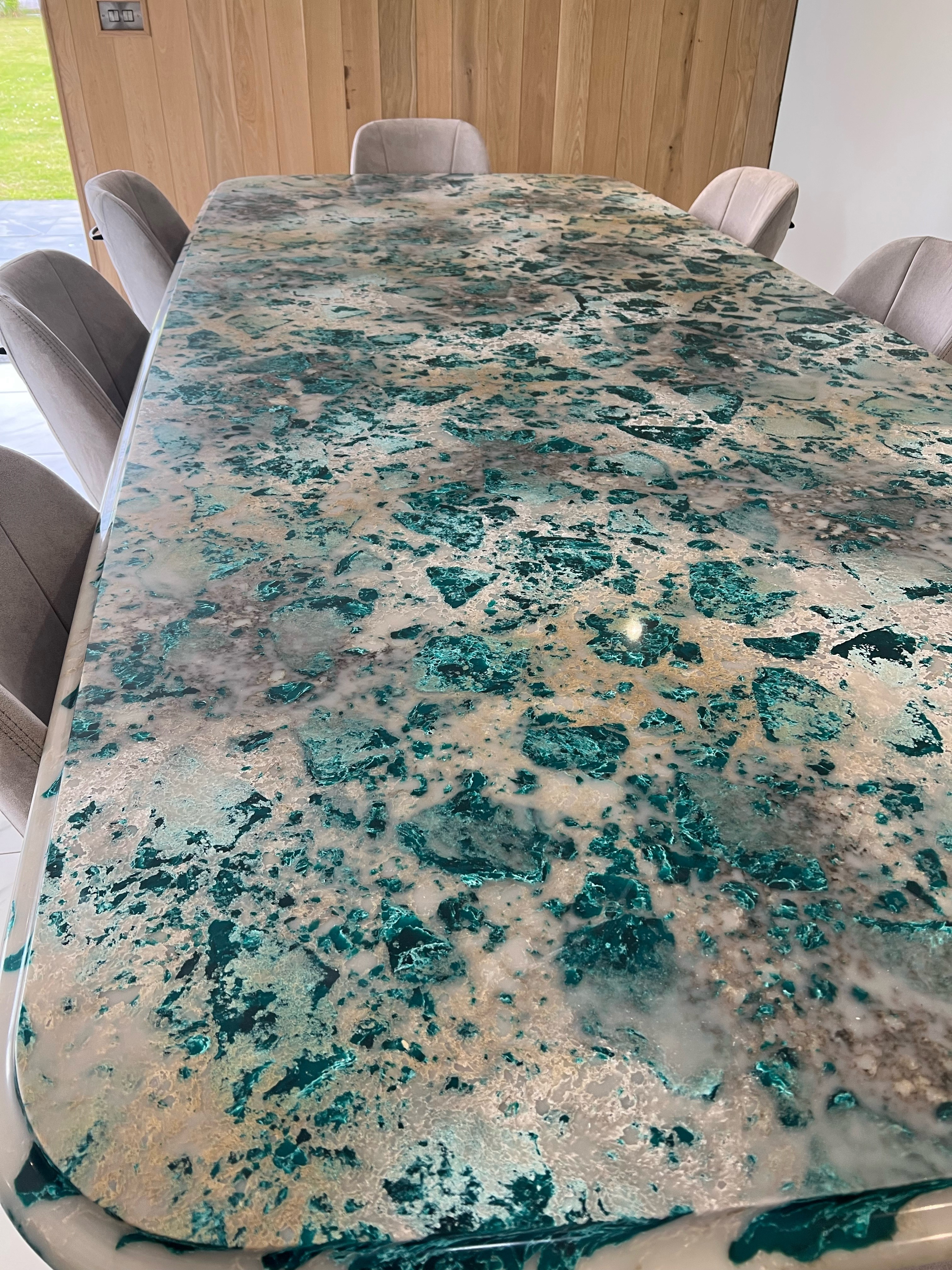 Emerald Green Quartz bespoke table2