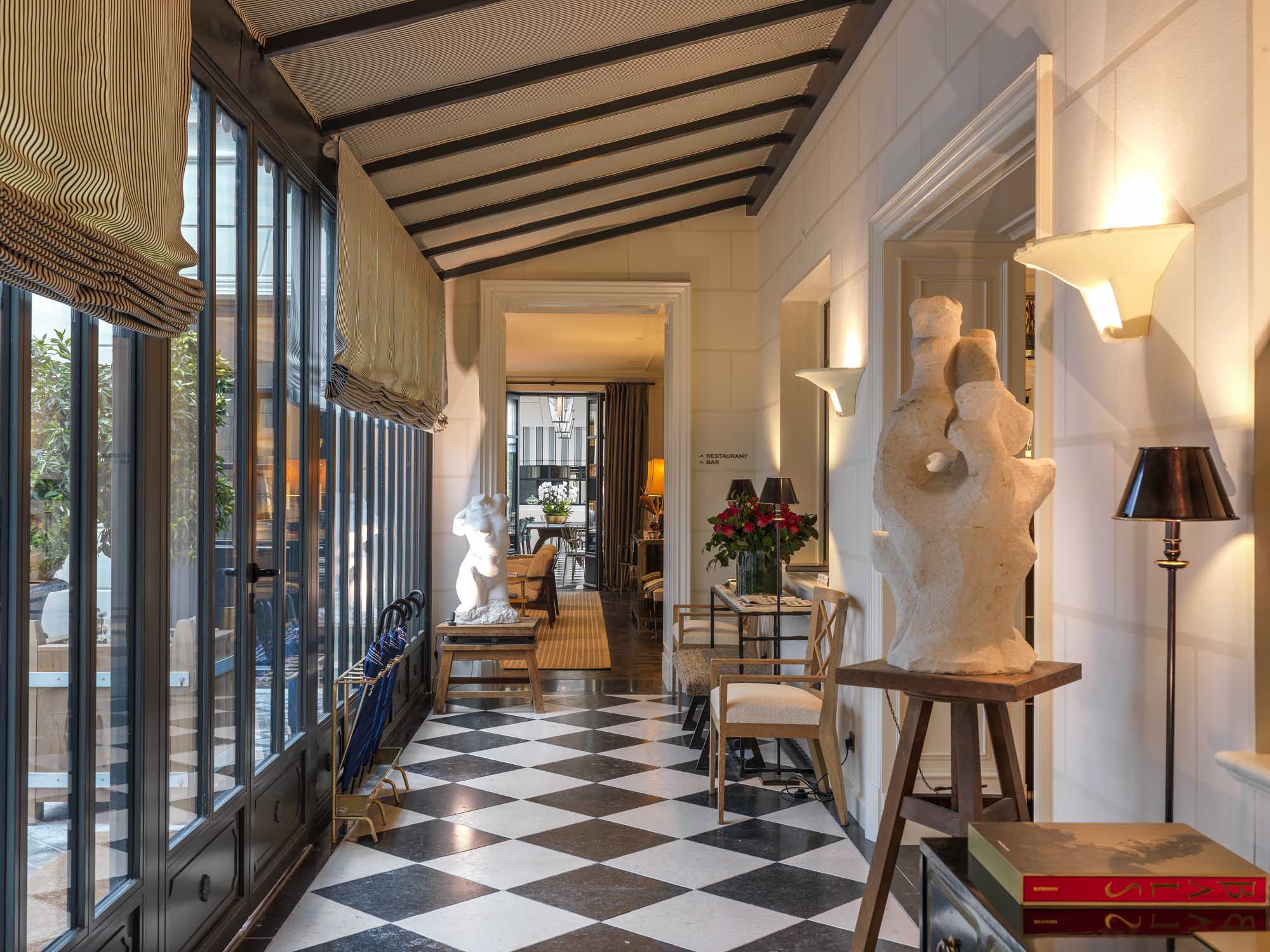 Dedar: J.K. Place, Paris