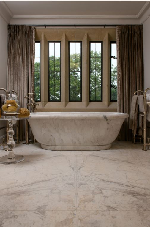 Marble bath provided by specialists Lapicida for client bathroom