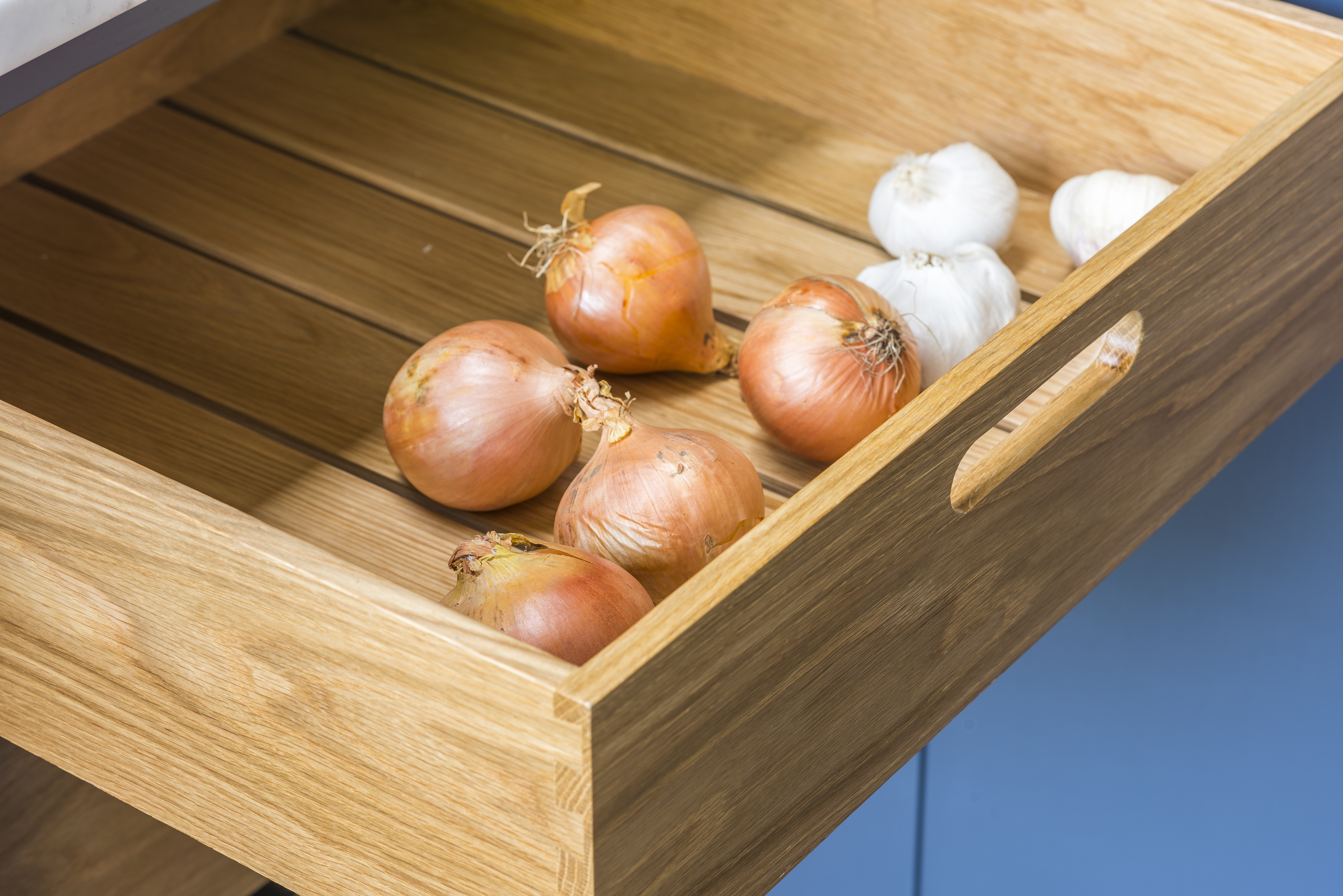 Dovetailed oak vegetable drawer