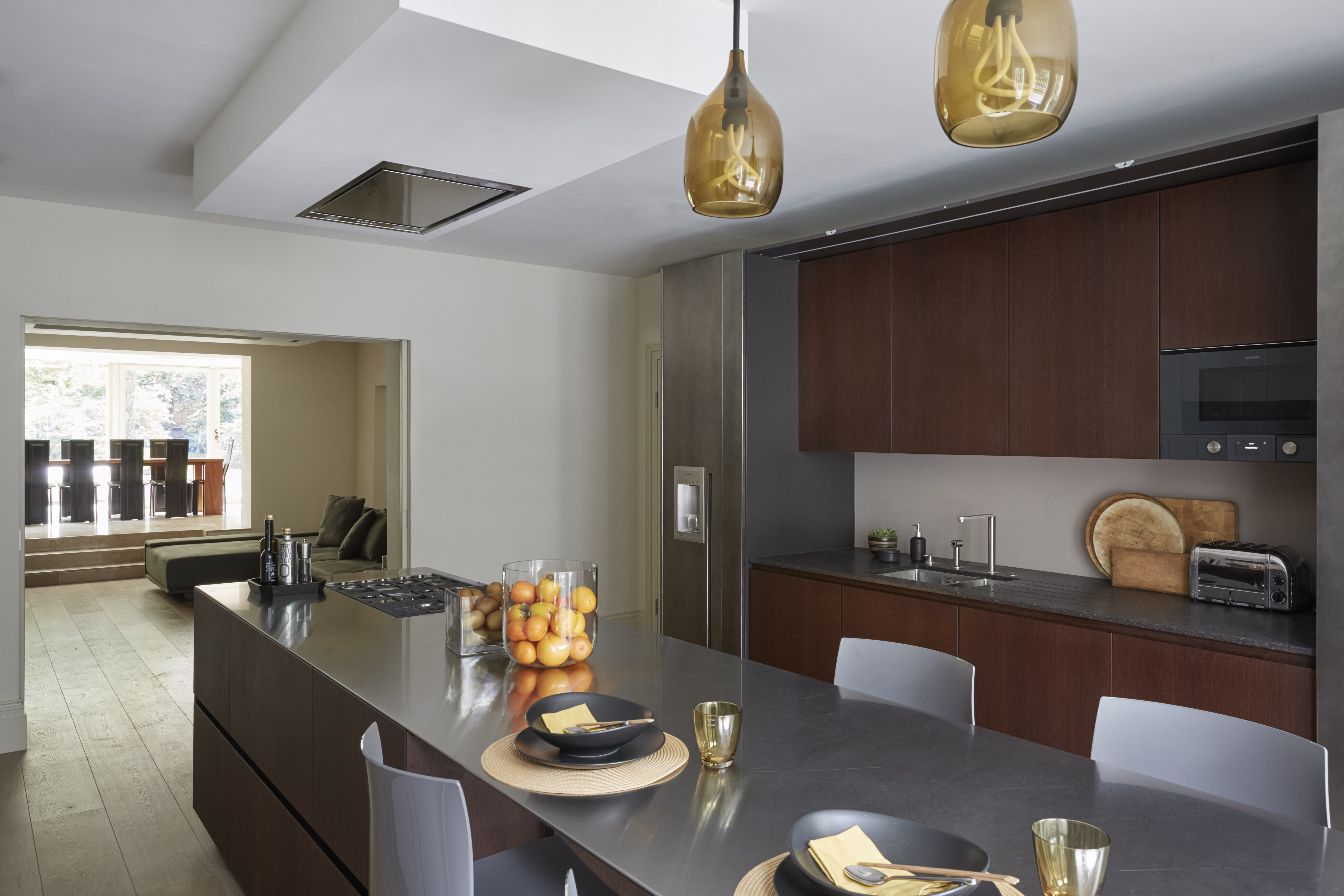 Onestà Chelsea Bespoke Kitchen with stainless steel island worktop
