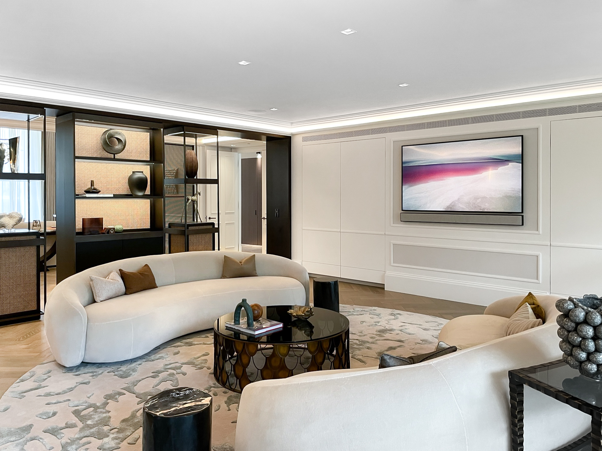 Samsung Frame TV in luxury living room 