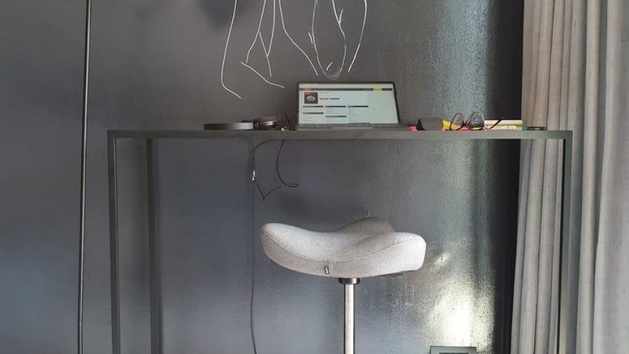 Work-at-Home Concept With ESCREO Writable Walls