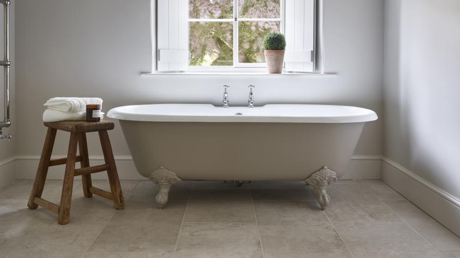 Stone porcelain floor provided by Lapicida in client bathroom